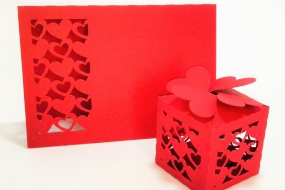 Hearts Card and Favor Box: A Strategic Tool for Meaningful Wedding Celebrations